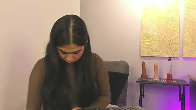 Mylarossi online show from 12/03/25, 12:36