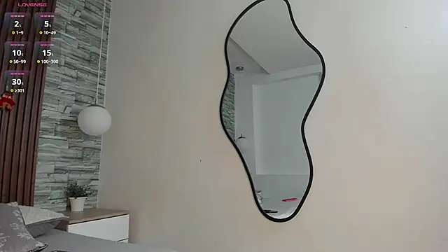 skinny naughty  online show from 12/01/25, 08:58