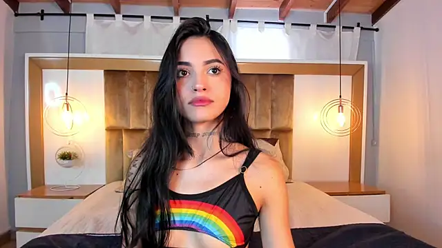 BrianaJhons19 online show from 01/07/26, 07:49