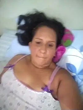 NenaCarters online show from 12/04/25, 06:49