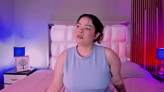 xCharlotte 20 online show from 02/18/26, 08:05