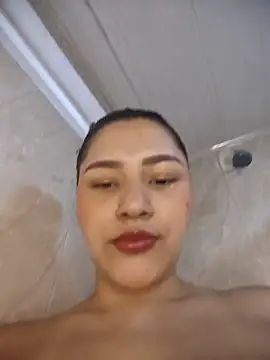 Julia-Blair online show from 04/06/26, 05:47