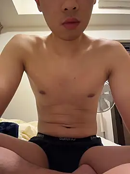 HKBOY0001 online show from 03/05/26, 02:46