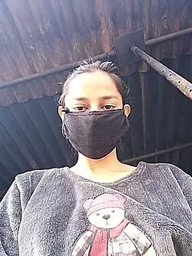 Snapshot of cutegirlm chatting on 01/13/26, 04:51 cutegirlm online show from 01/13/26, 04:51