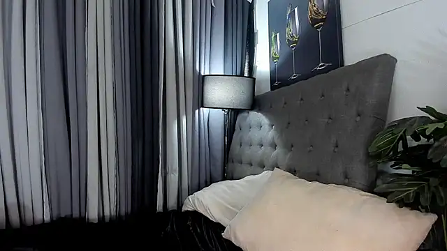 asianpetiteprincess online show from 06/03/26, 12:52