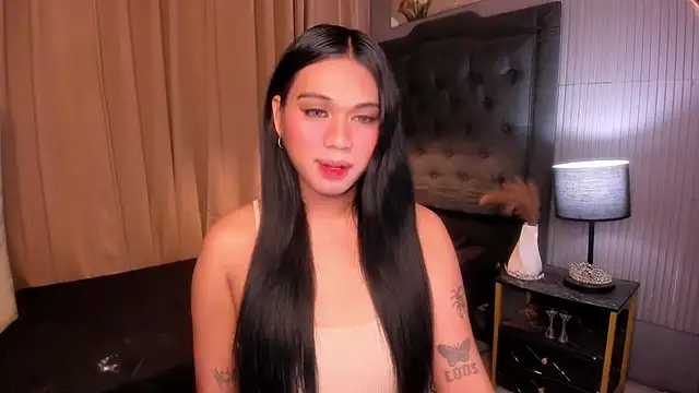 Snapshot of asianhugecockjulia chatting on 02/15/26, 11:56 asianhugecockjulia online show from 02/15/26, 11:56