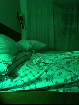 Snapshot of Petebulimia chatting on 02/25/26, 04:44 Petebulimia online show from 02/25/26, 04:44