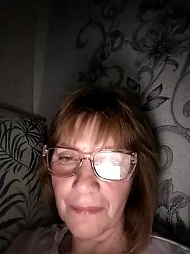 MichelleLove48 online show from 04/14/26, 07:31