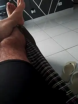 Snapshot of souseu83 chatting on 03/26/26, 01:06 souseu83 online show from 03/26/26, 01:06