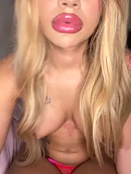 Danielaa 2005 online show from 02/23/26, 05:10