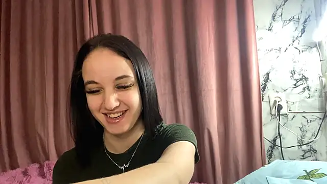 StacyHoyles online show from 12/16/25, 10:42