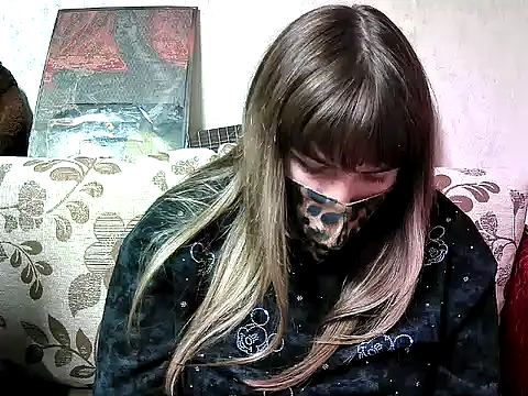 Zadira Foxi online show from 12/16/25, 01:49