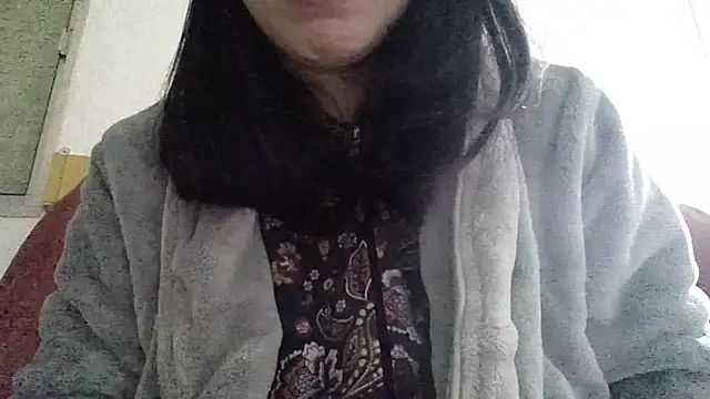 gatitachula93 online show from 12/05/25, 12:25