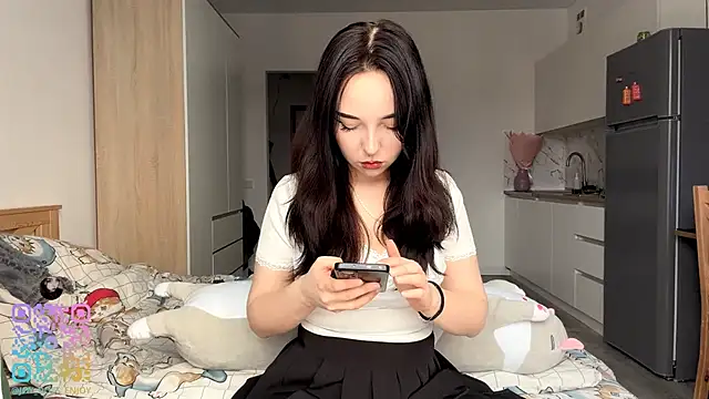 WhiteNoiseJoy online show from 12/17/25, 06:08