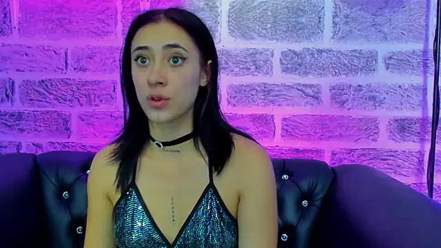 Snapshot of Ariana_collinss chatting on 05/23/26, 07:40 Ariana collinss online show from 05/23/26, 07:40