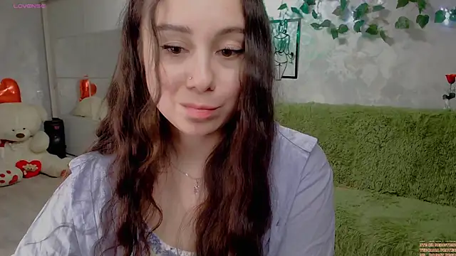 AlinaEleven online show from 06/18/26, 09:41