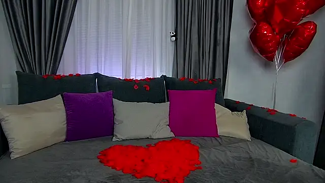 Kitty Asstronaut online show from 02/13/26, 12:39