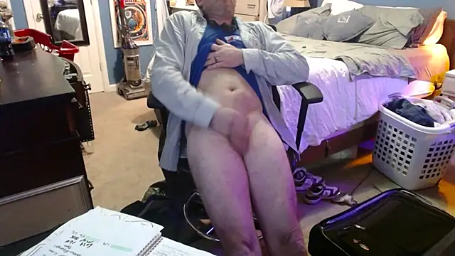 Snapshot of BamaBoi40AL chatting on 01/08/26, 10:23 BamaBoi40AL online show from 01/08/26, 10:23