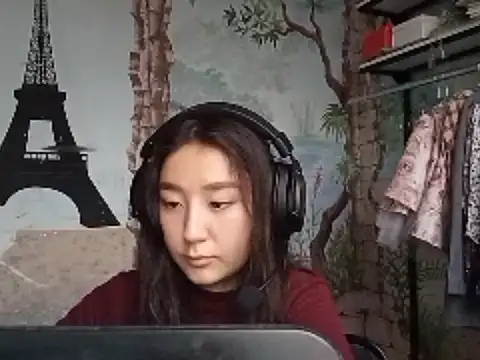 Sofiaherexo online show from 12/04/25, 09:29