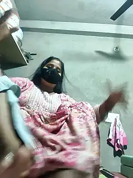 Curvy Chaaya online show from 01/14/26, 03:45