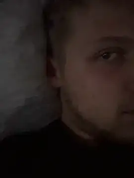 Snapshot of kingkrisz21 chatting on 12/01/25, 02:33 kingkrisz21 online show from 12/01/25, 02:33