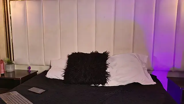 HannyJones online show from 12/22/25, 12:46