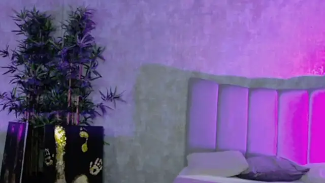 LucyRayy online show from 02/20/26, 07:58