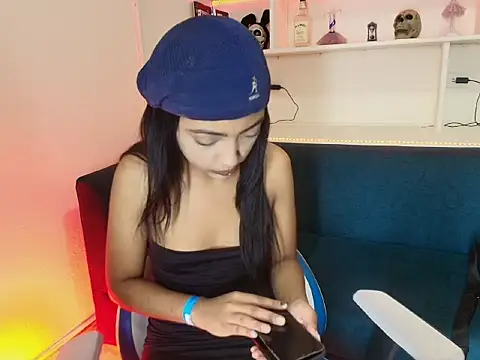 Samantha Martiness online show from 12/22/25, 11:51