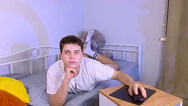 Olie Sparkle online show from 12/22/25, 09:45