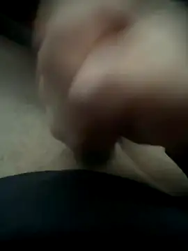 Snapshot of en93000 chatting on 12/15/25, 03:16 en93000 online show from 12/15/25, 03:16