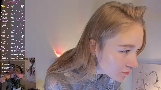 Snapshot of MaireLanda chatting on 12/20/25, 05:47 MaireLanda online show from 12/20/25, 05:47