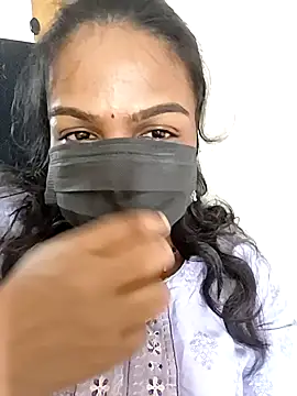 Snapshot of Tamil_Shara chatting on 12/04/25, 08:12 Tamil Shara online show from 12/04/25, 08:12