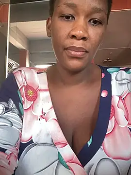 Snapshot of GiantClithpee chatting on 12/12/24, 11:40 GiantClithpee online show from 12/12/24, 11:40