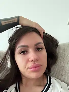 SiennaLuxexx online show from 02/13/26, 12:12