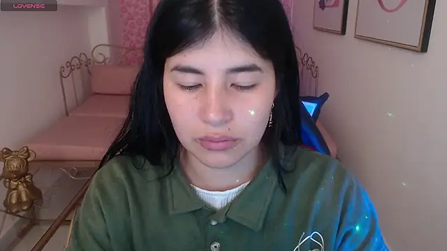 Nina harpper  online show from 02/03/26, 01:05