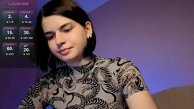 Snapshot of lololozhechka chatting on 04/22/26, 07:15 lololozhechka online show from 04/22/26, 07:15