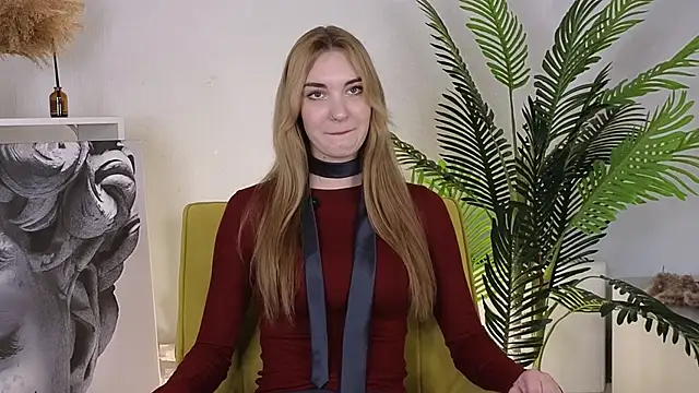 Snapshot of KarmaDowless chatting on 12/02/25, 03:40 KarmaDowless online show from 12/02/25, 03:40