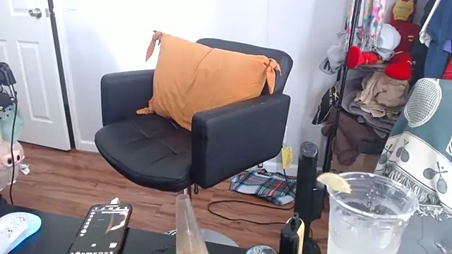Longdforya online show from 04/23/26, 07:38