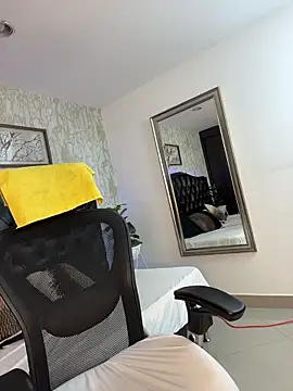 Lander Cruz online show from 02/25/26, 08:18