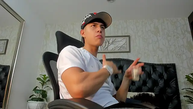 Lander Cruz online show from 03/19/26, 08:57