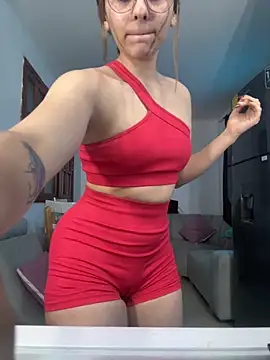 MollyZanderbond online show from 12/02/25, 09:43