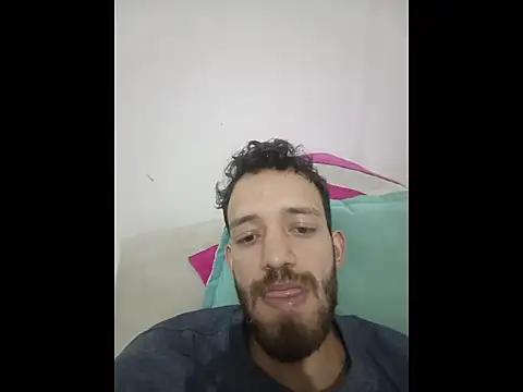 Snapshot of jkslnkd chatting on 12/02/25, 12:49 jkslnkd online show from 12/02/25, 12:49