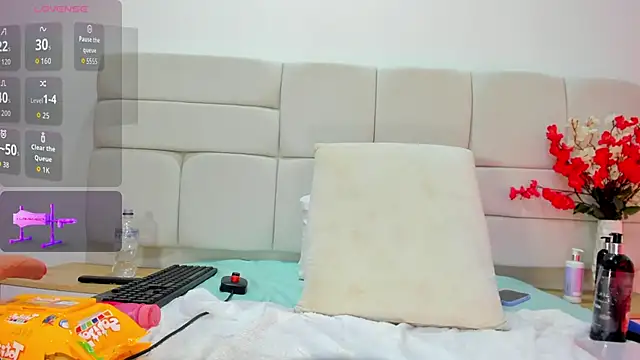 MajoLinares online show from 02/19/26, 07:32