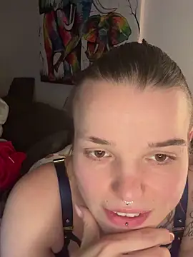 LoreenKinky online show from 12/20/25, 07:10