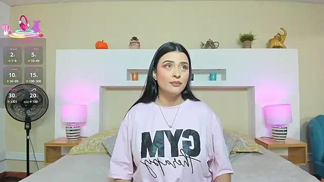 AnikaRomanoff  online show from 12/15/25, 11:25