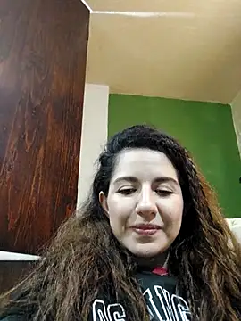 NatyMia online show from 12/03/25, 12:25