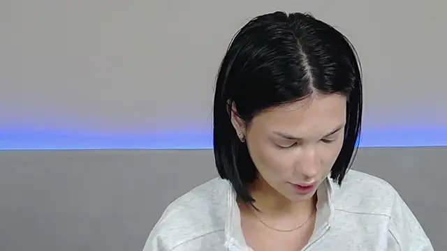 RachaelMils online show from 04/30/26, 03:46