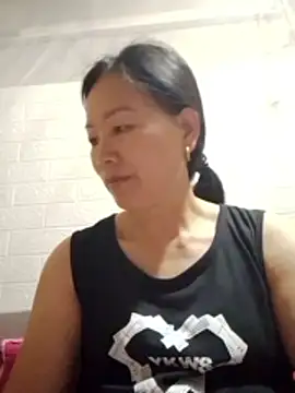 Lili-123k online show from 04/17/26, 01:03