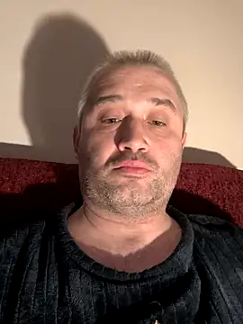 Snapshot of Olomoucak1982 chatting on 03/31/26, 06:52 Olomoucak1982 online show from 03/31/26, 06:52