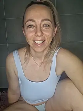Snapshot of sole28 chatting on 05/19/26, 09:21 sole28 online show from 05/19/26, 09:21